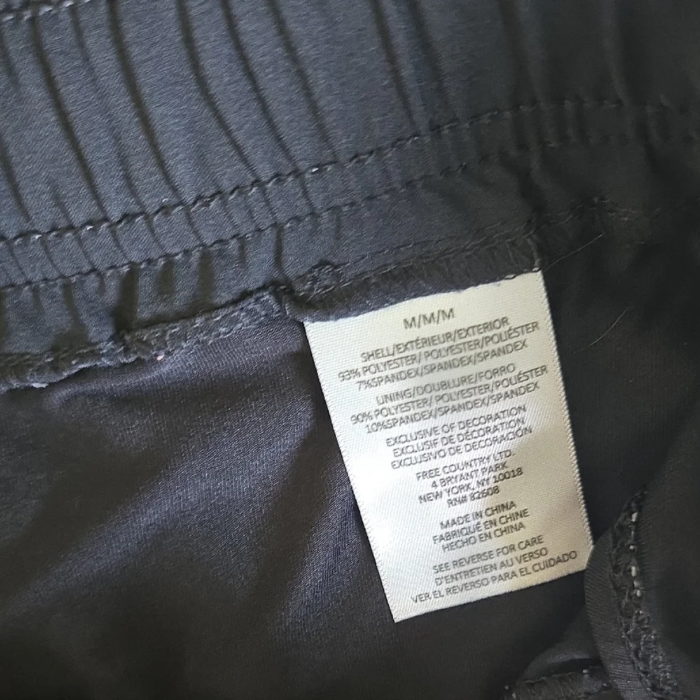 Free Country‎ Black and White Cargo Shorts with Lightweight Design-M act55